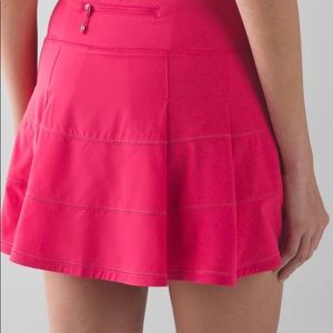 Lululemon skirt regular in color boom juice
